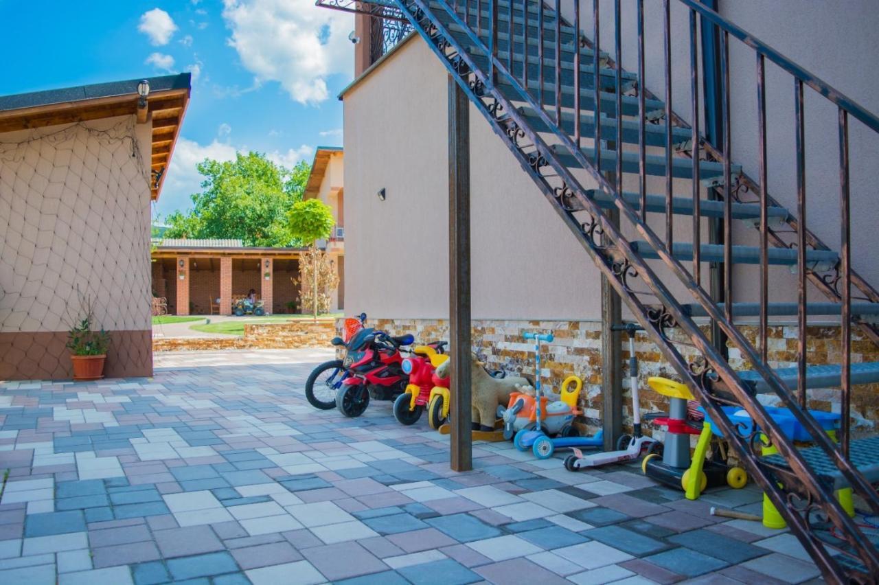 Casa Erk Bed & Breakfast Calimanesti Exterior photo